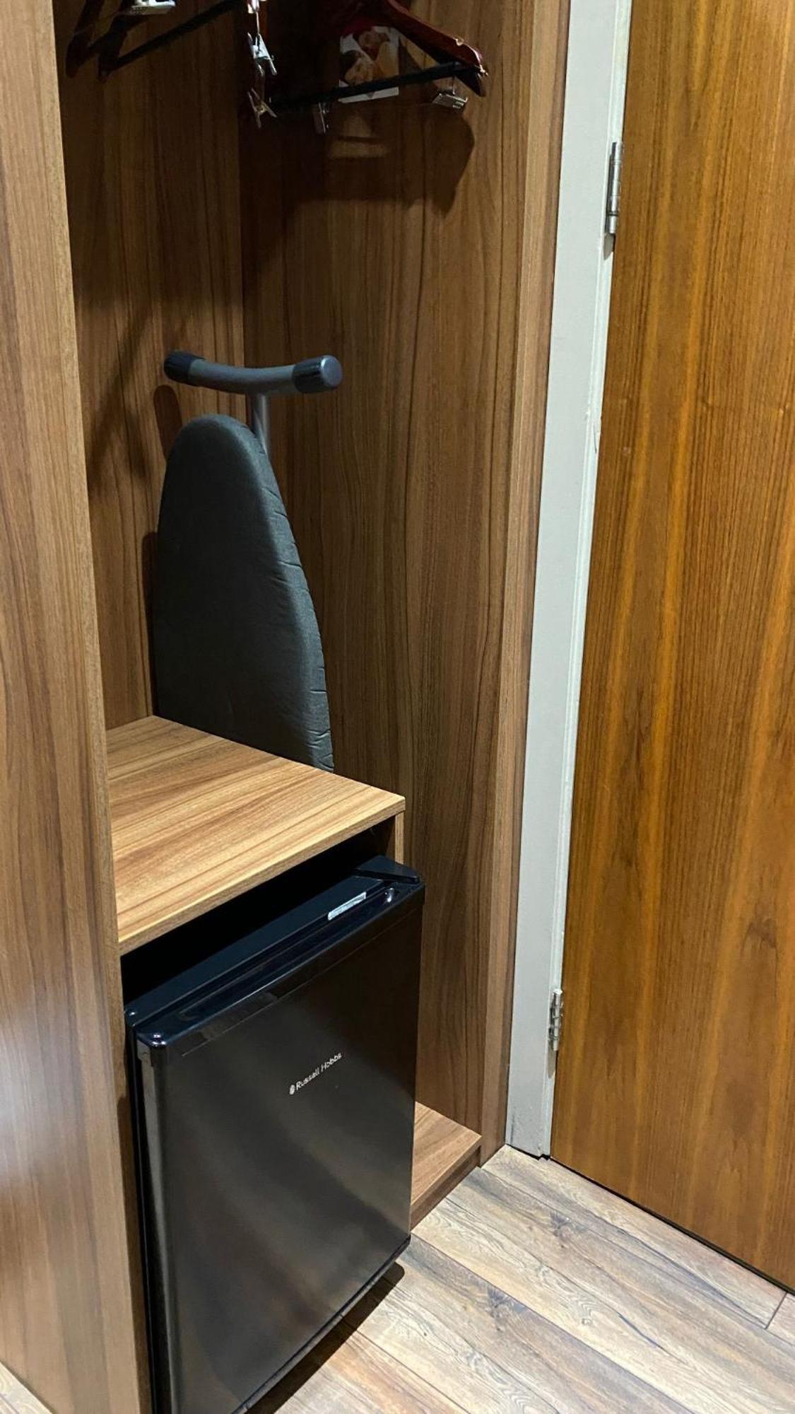 Hotel Court London